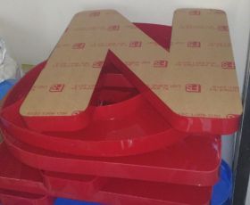 Bảng hiệu chữ mica Vina One